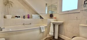 Photo 19- click for photo gallery